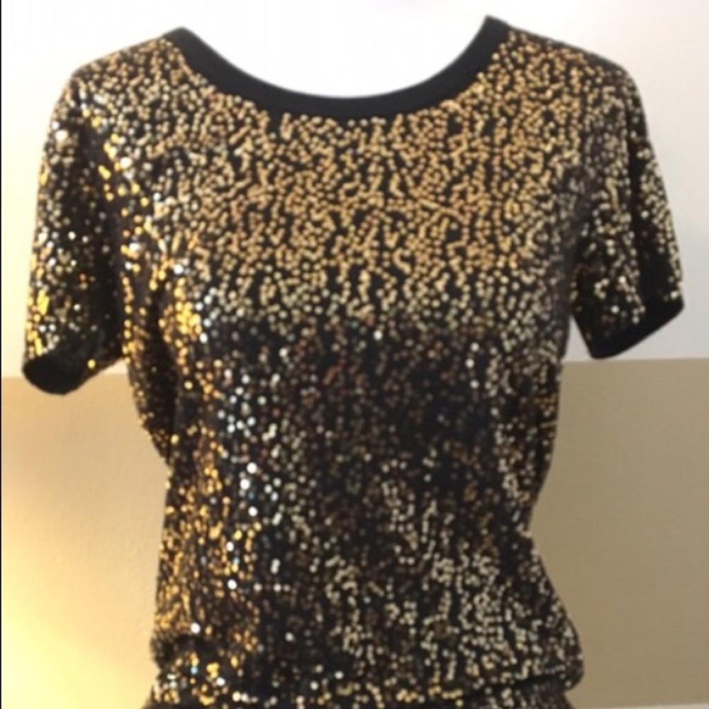 Gold Sequin Tee Shirt DKNY Small